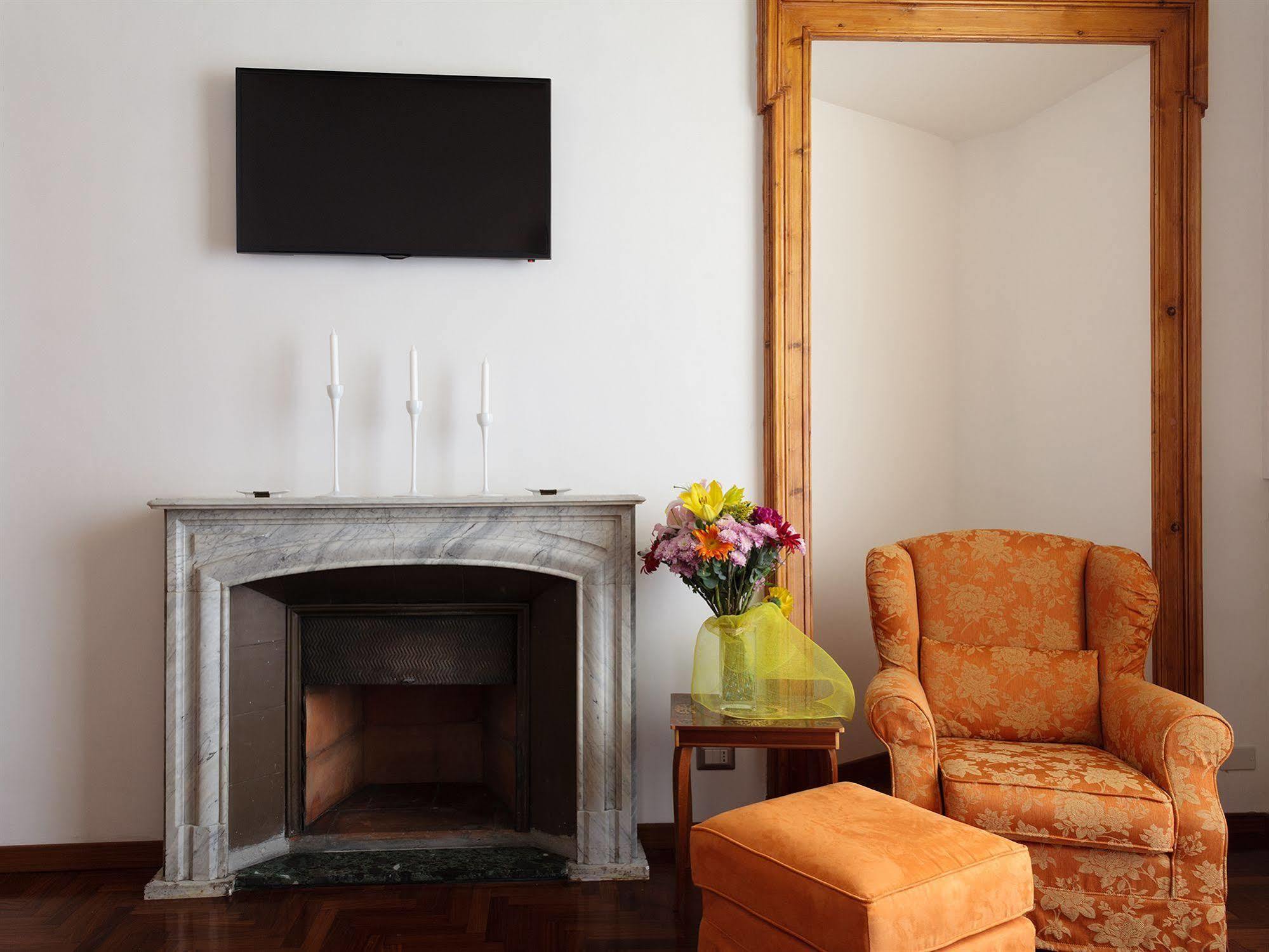 Lh Royal Suites Terrace Rome Bagian luar foto