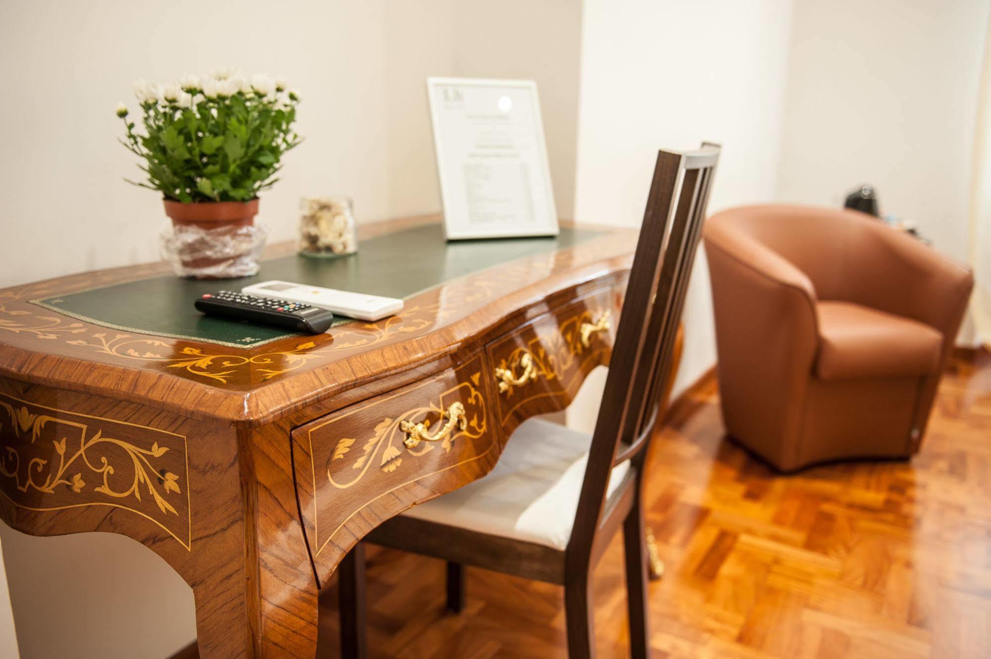 Lh Royal Suites Terrace Rome Bagian luar foto